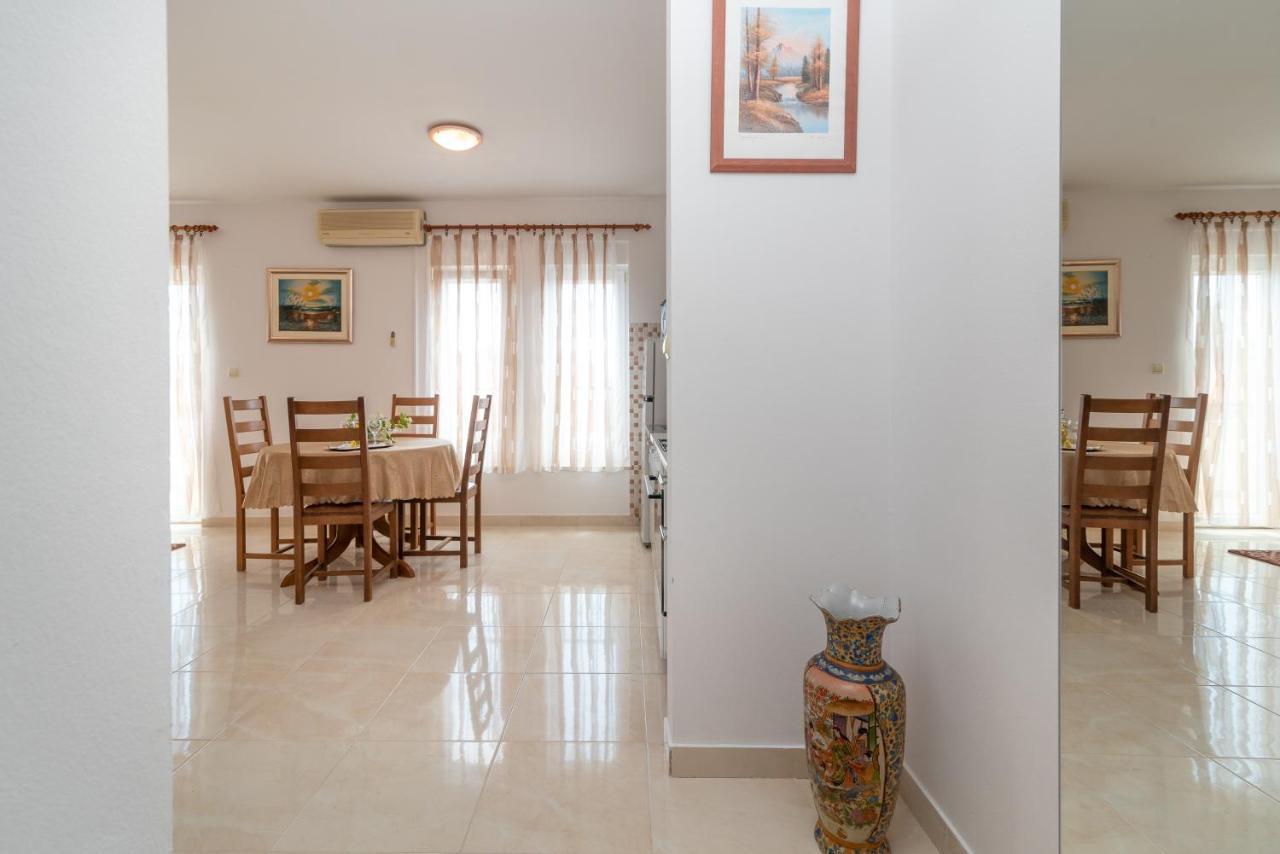 Apartman Dildo Διαμέρισμα Τρογκίρ Εξωτερικό φωτογραφία