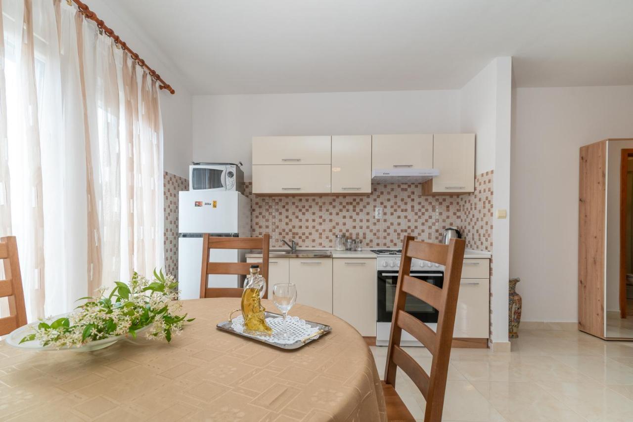 Apartman Dildo Διαμέρισμα Τρογκίρ Εξωτερικό φωτογραφία